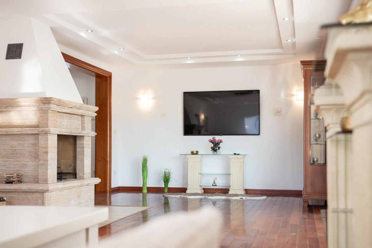 Luxury Villa Ivana Marina Exterior photo