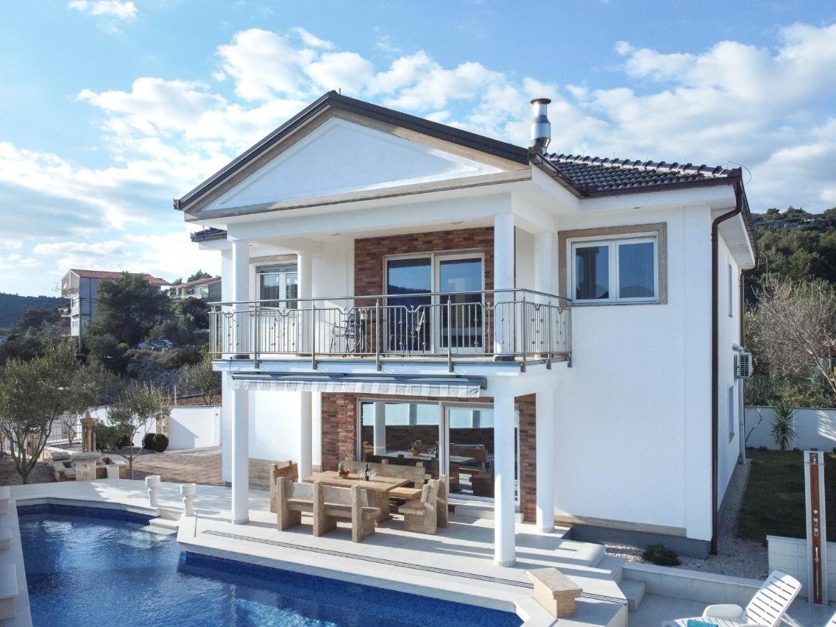 Luxury Villa Ivana Marina Exterior photo